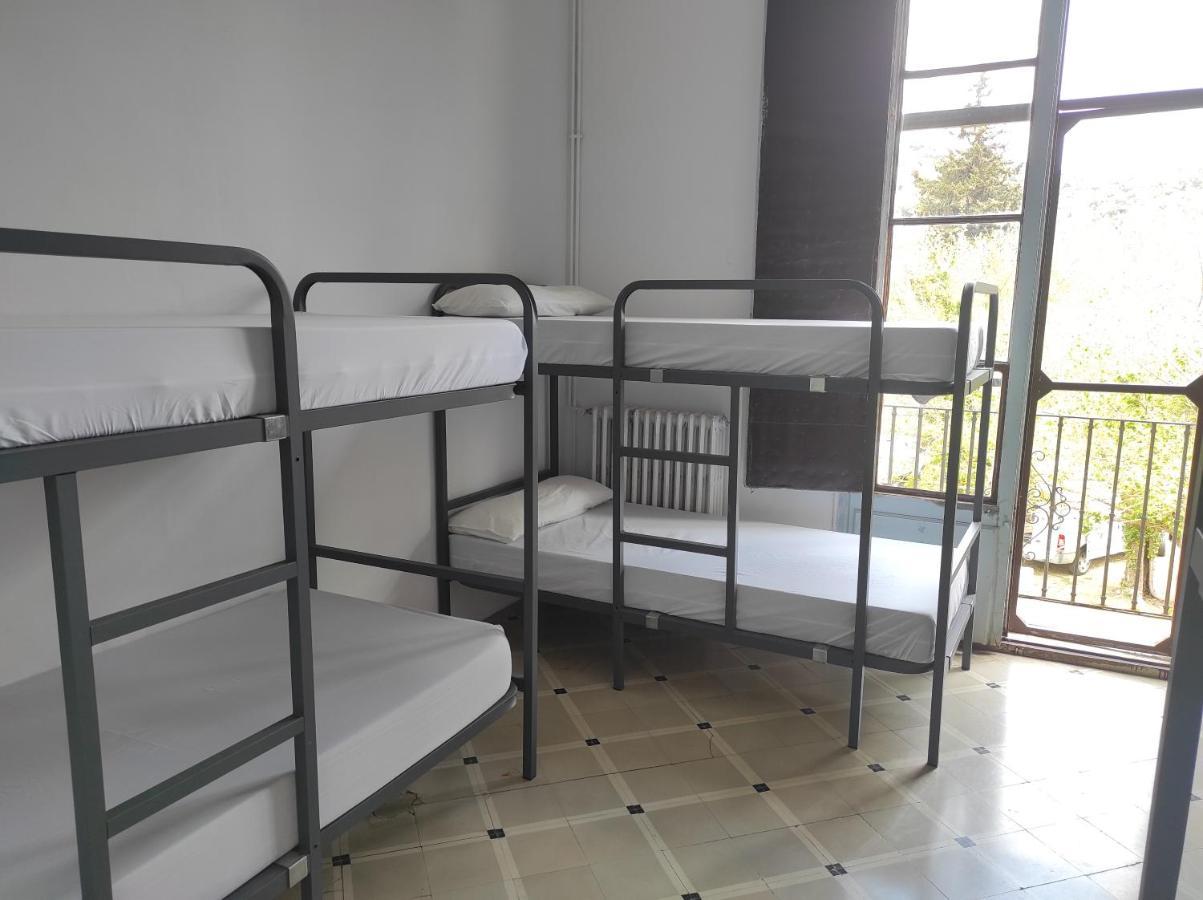 Can Rabassa Vandrerhjem Vallromanes Rom bilde